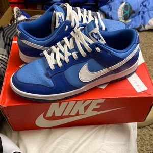 Dark Marina Blue 🔥🔥🔥 Size 10 barely worn and 100% AUTHENTIC